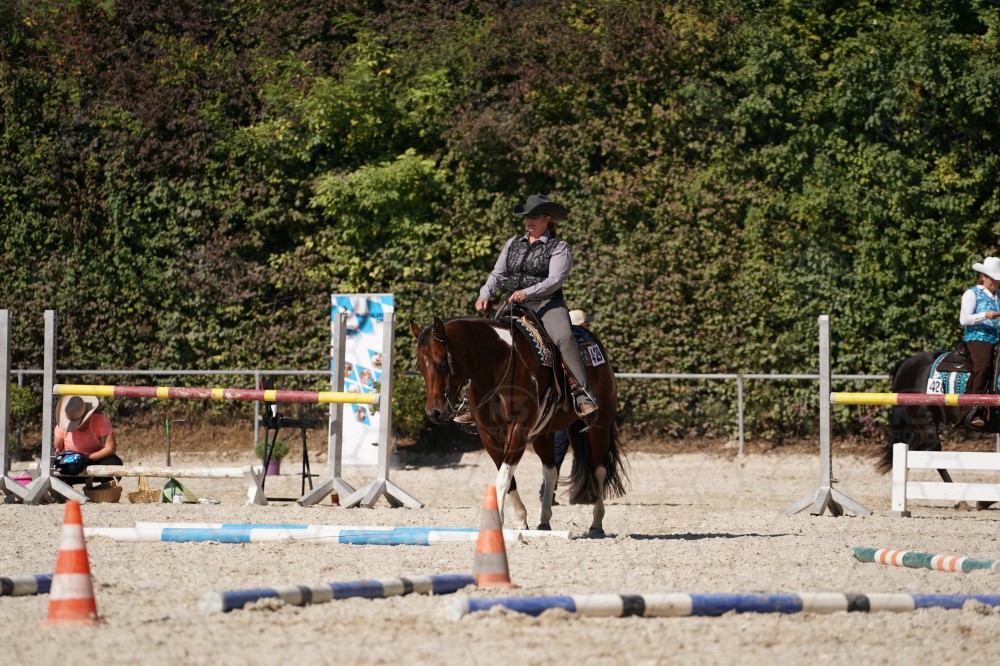 s_A_907989.JPG